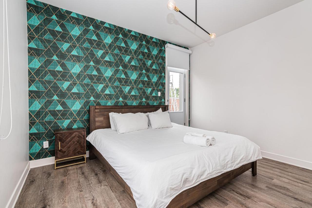 2 Bedroom Luxury In The Mile End By Den Stays モントリオール エクステリア 写真